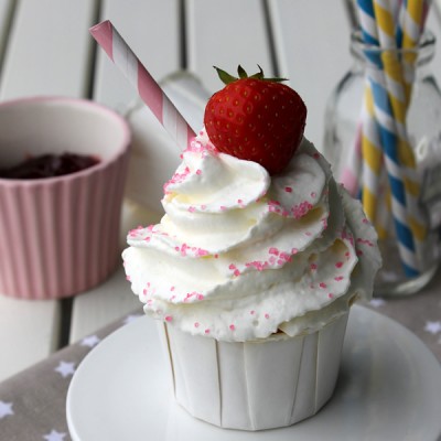 Strawberry jam Cupcakes
