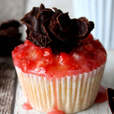 Strawberry & Chocolate Cupcakes